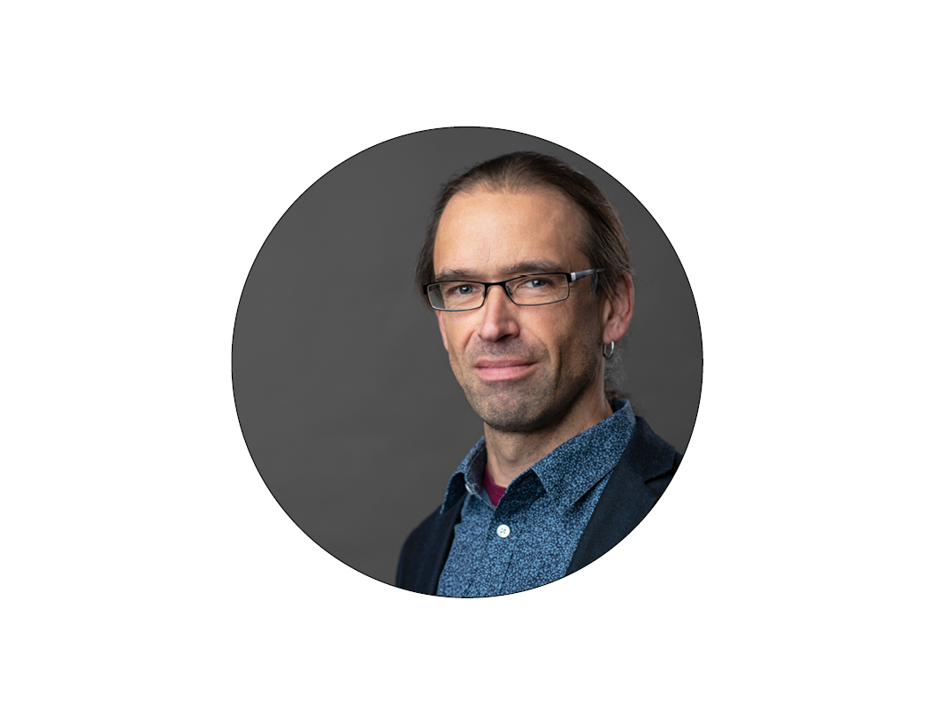 Portrait von David Mum, Leiter der Grundlagenabteilung der Gewerkschaft GPA 