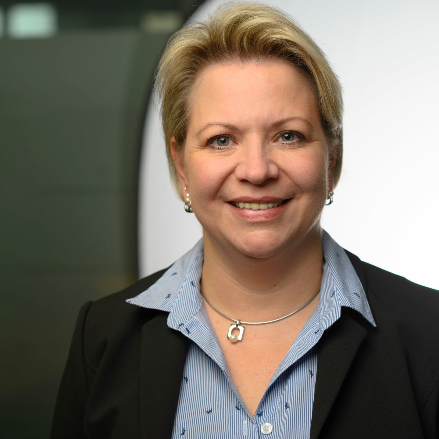 Karin Oelzant Karin Oelzant