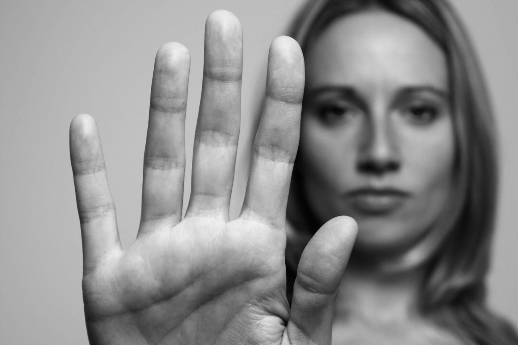 Stoppt Gewalt an Frauen Stoppt Gewalt an Frauen