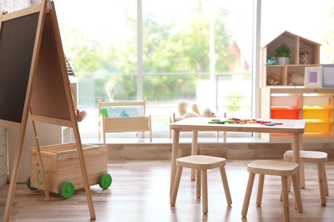 Kinderbetreuung Gewerkschaften erreichen 300 Euro Corona-Prämie für Beschäftigte in privater Kinderbetreuung