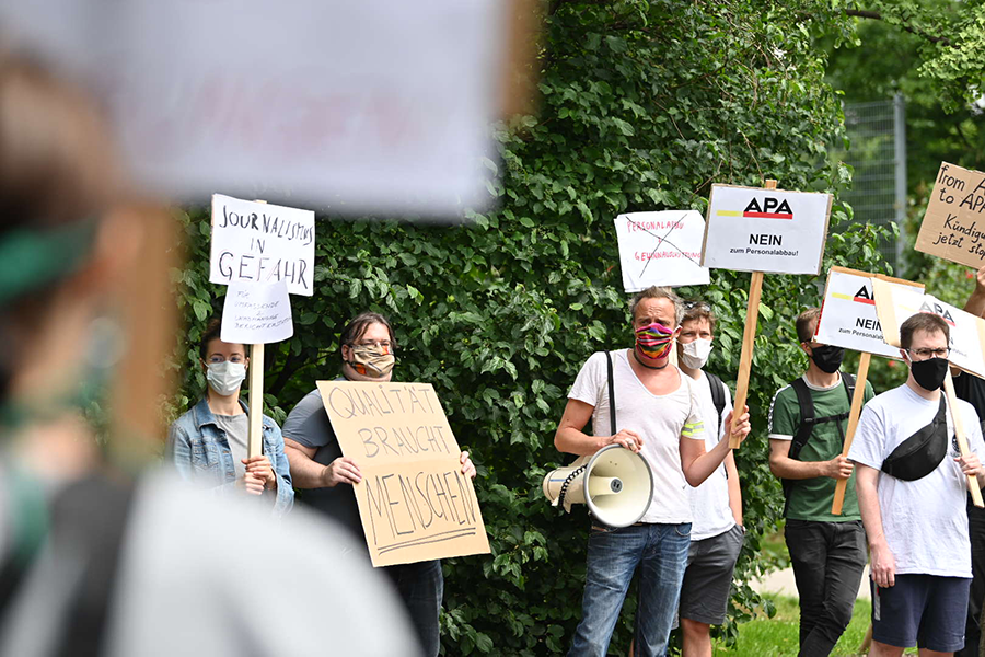 APA-Beschäftigte protestieren gegen Stellenabbau