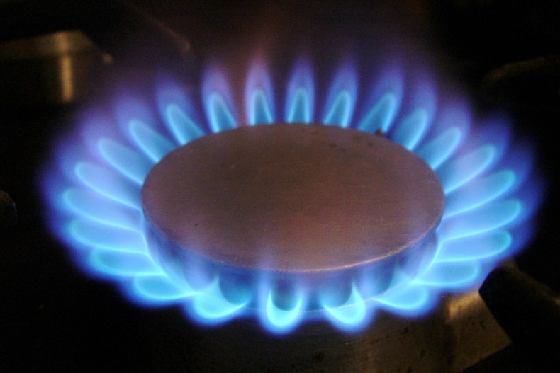 Gas